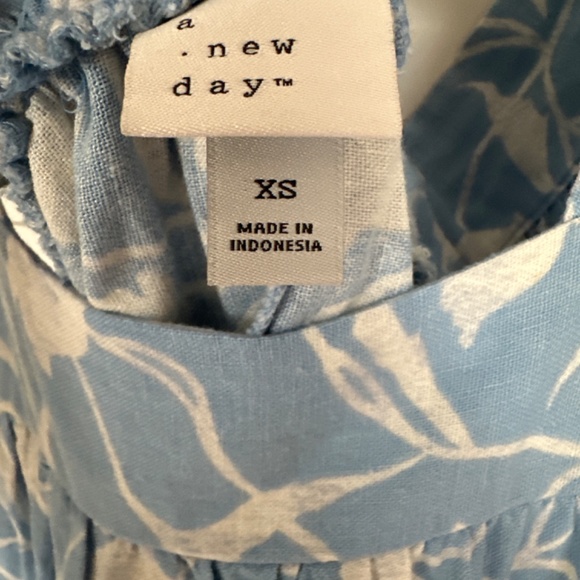 a new day Blue and White Floral Dress - Picture 6 of 8